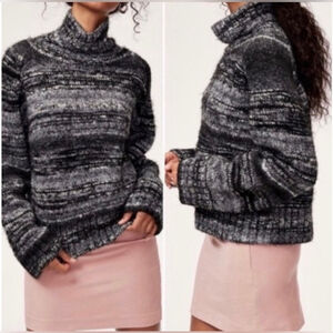 Aritzia Babaton Titus Alpaca Wool blend Turtleneck size Large